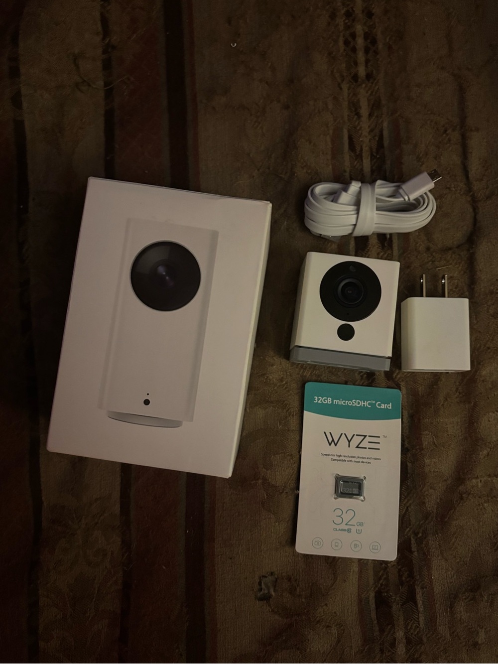 Wyze Cam v3 Smart Home Security Camera with 32GB MicroSD Card